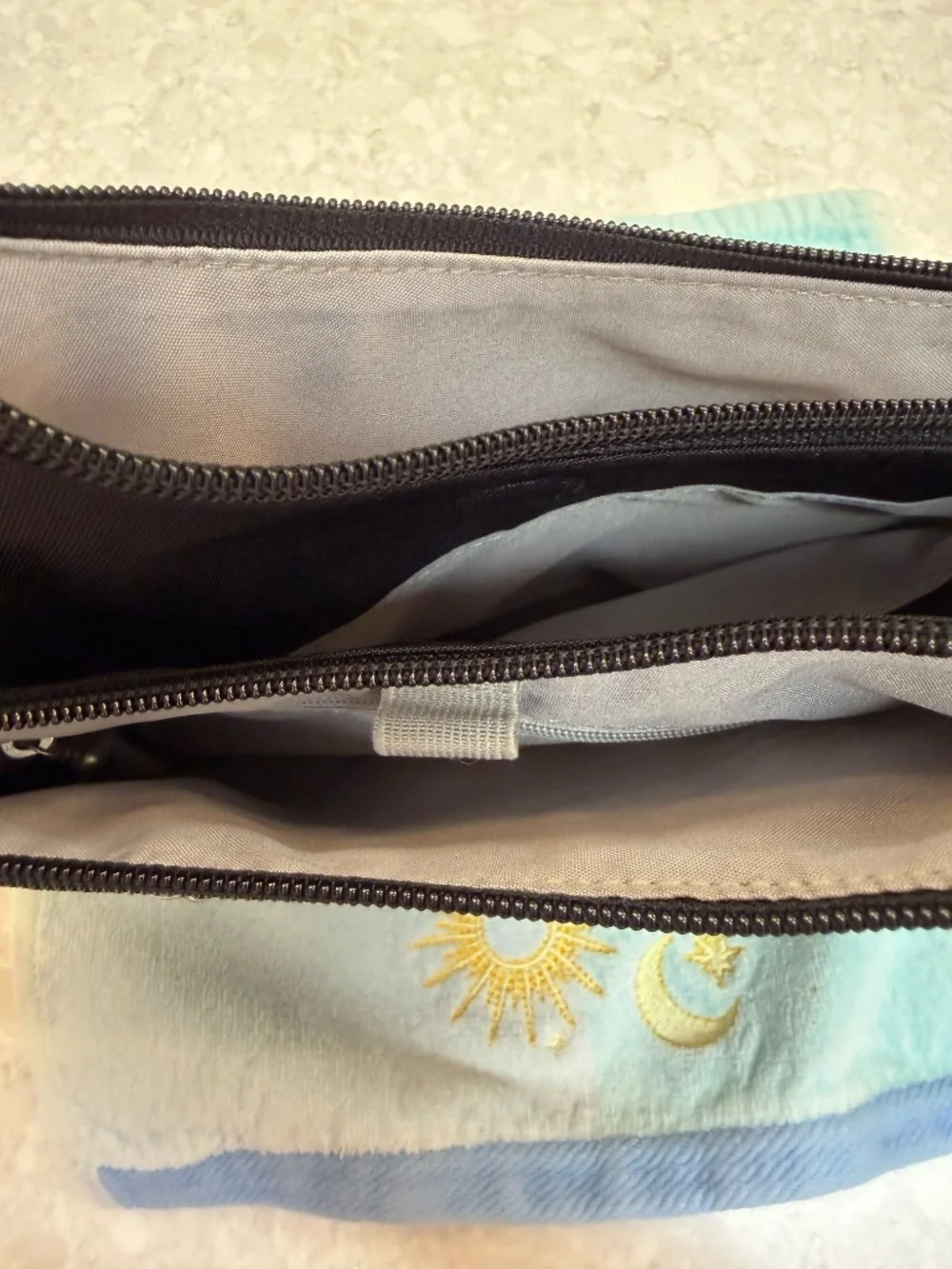 Baggallini Crossbody purse